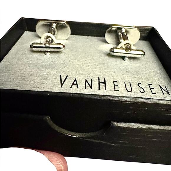 Van Heusen Silver-Tone Striped Cuff Link Classic Dress Accessories New in Box - Picture 5 of 7